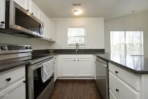 521 Renshaw Court Cary NC 27518
