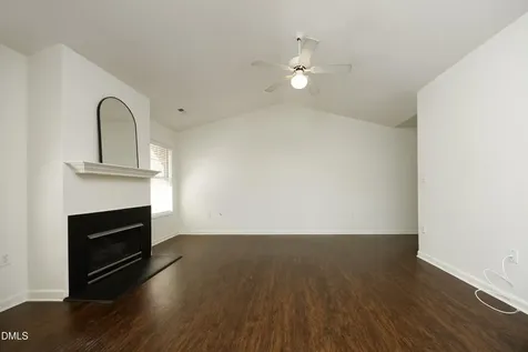 521 Renshaw Court Cary NC 27518