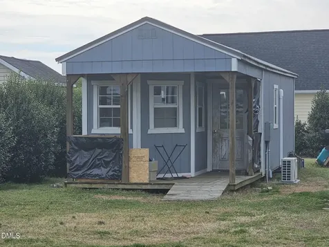 40 Wild Winds Drive Coats NC 27521