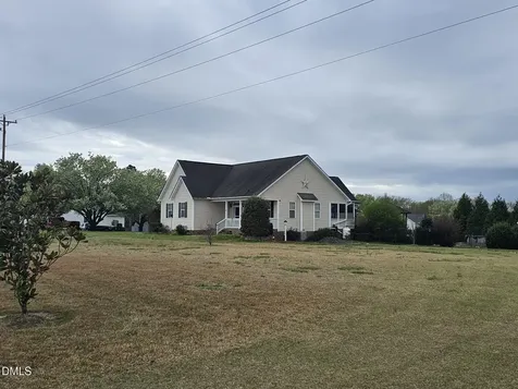40 Wild Winds Drive Coats NC 27521