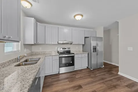 203 N Sellers Street Selma NC 27576