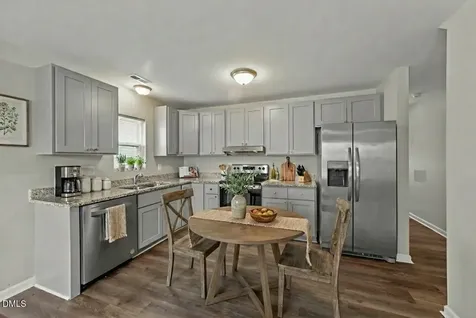 203 N Sellers Street Selma NC 27576