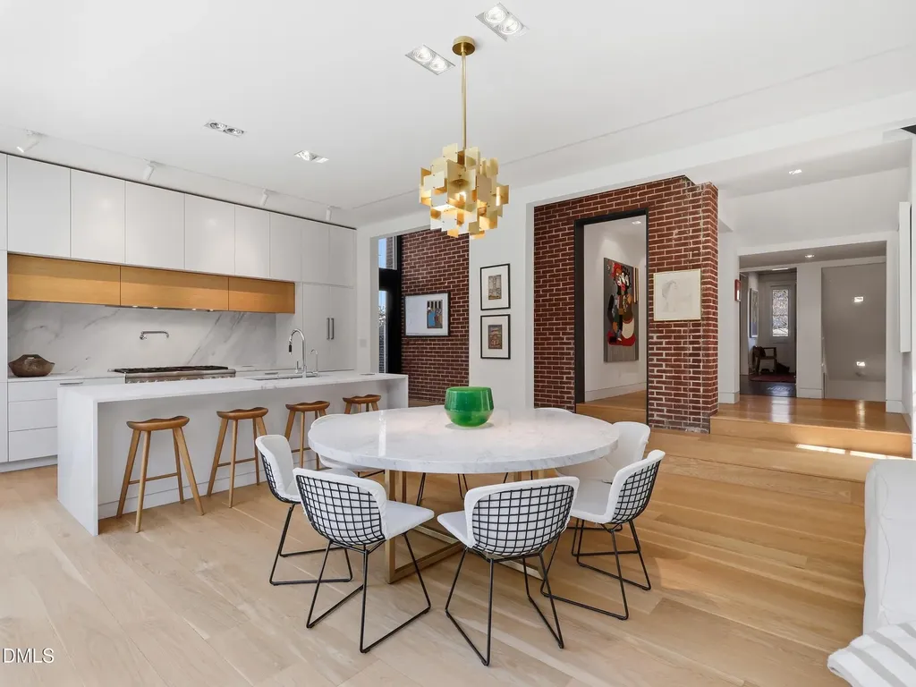 117 Hillcrest Road Raleigh NC 27605