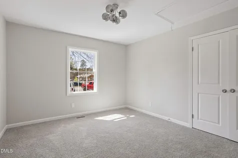 8 Bair Circle Durham NC 27704