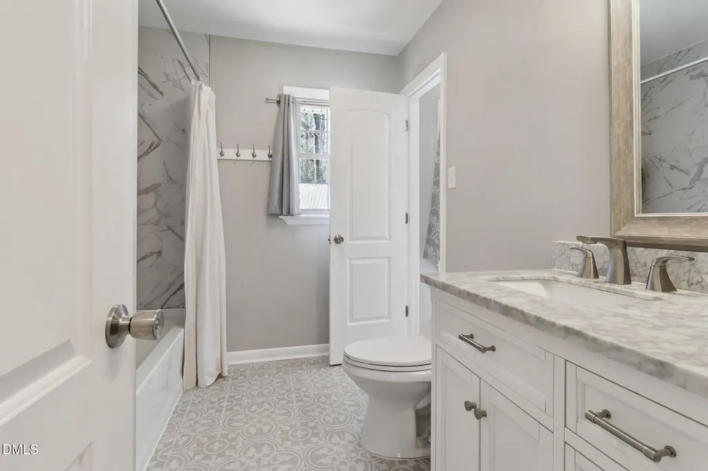 817 Chatham Lane Raleigh NC 27610