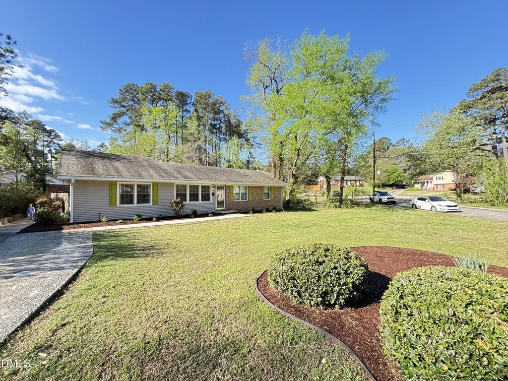 817 Chatham Lane Raleigh NC 27610
