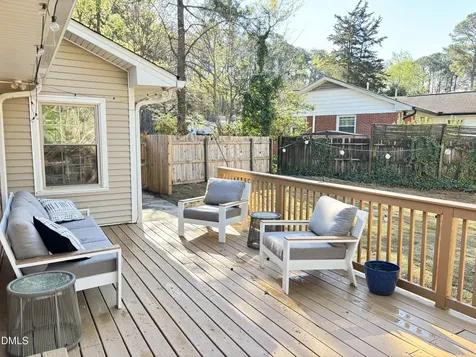 817 Chatham Lane Raleigh NC 27610