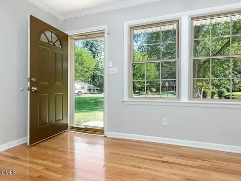 817 Chatham Lane Raleigh NC 27610