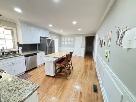 817 Chatham Lane Raleigh NC 27610