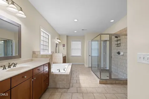 712 Pierside Drive Cary NC 27519