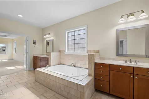 712 Pierside Drive Cary NC 27519