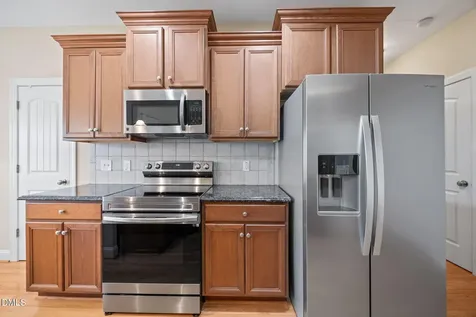 25 Oscar Wilde Way Youngsville NC 27596