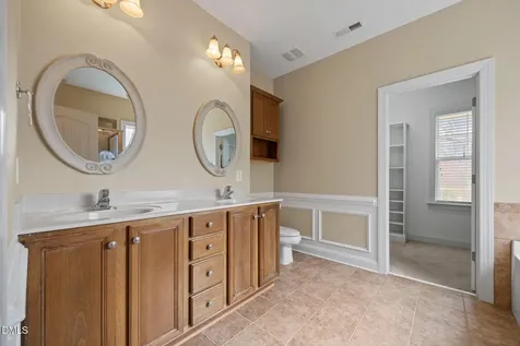 25 Oscar Wilde Way Youngsville NC 27596