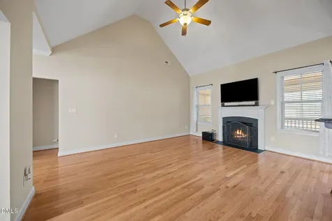25 Oscar Wilde Way Youngsville NC 27596