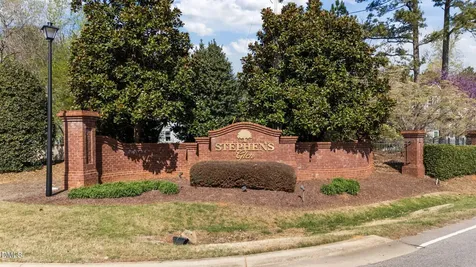 25 Oscar Wilde Way Youngsville NC 27596