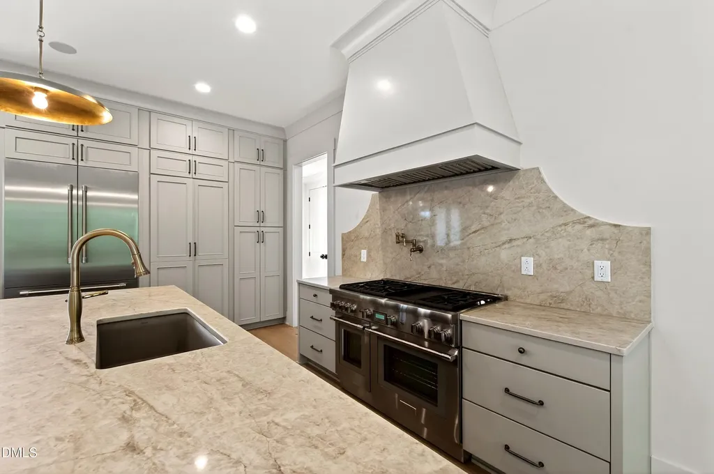 105 Edenburgh Road Raleigh NC 27608