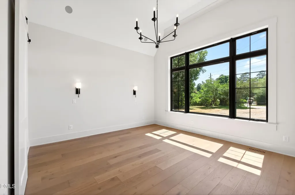 105 Edenburgh Road Raleigh NC 27608