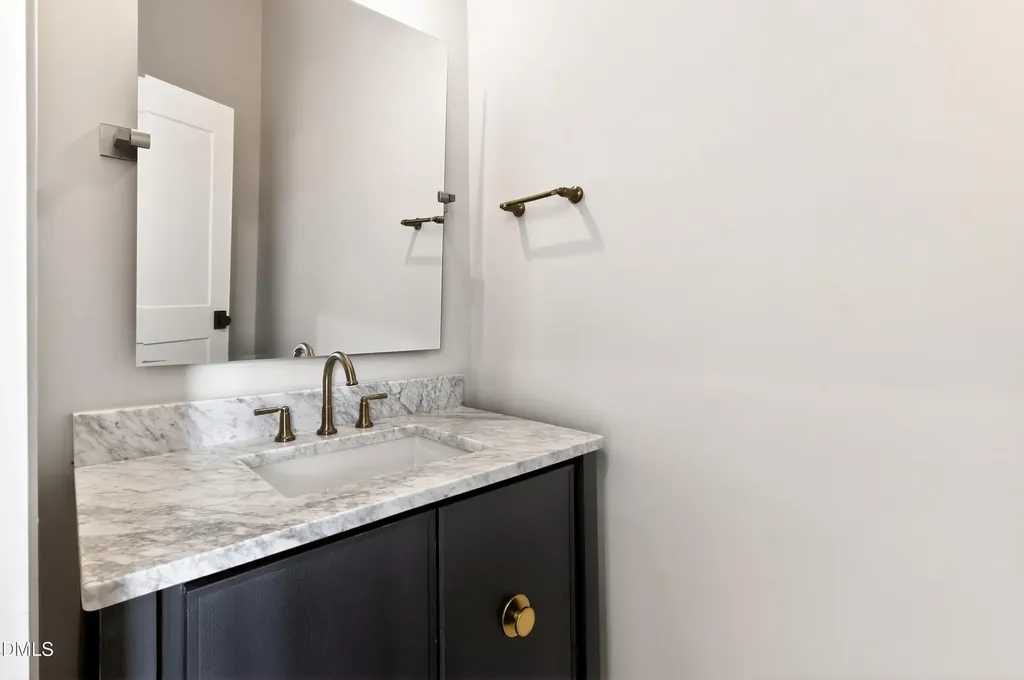 105 Edenburgh Road Raleigh NC 27608
