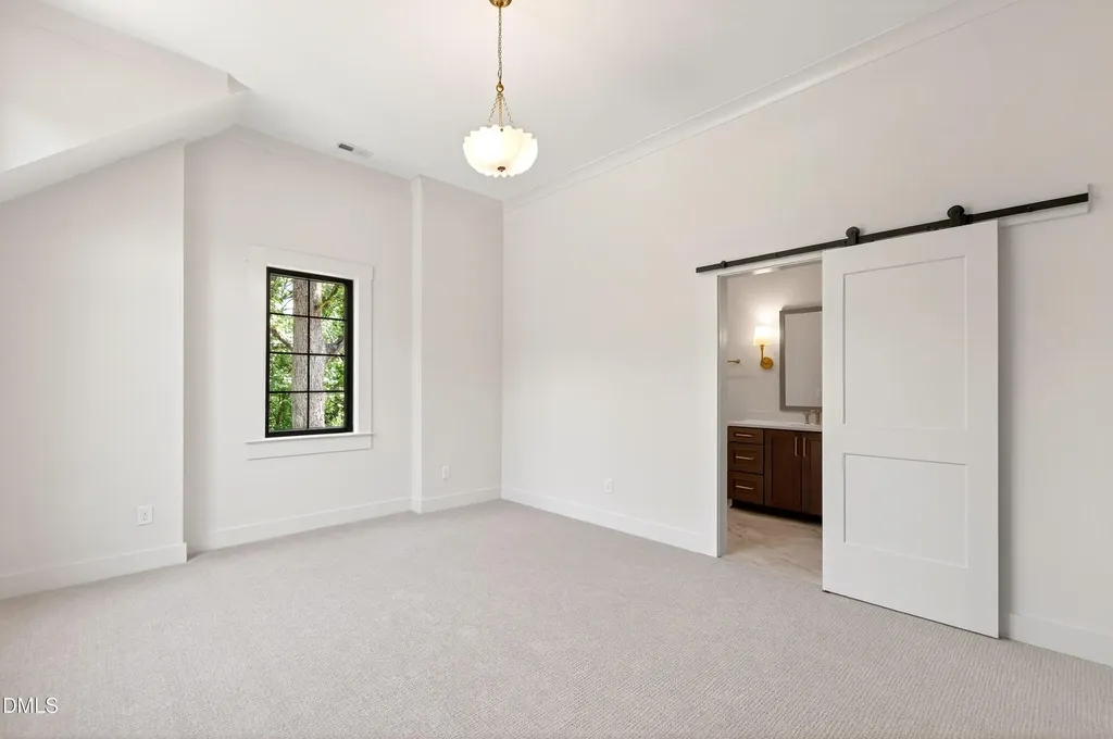 105 Edenburgh Road Raleigh NC 27608