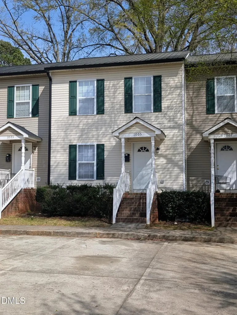 1005 Shades Place Raleigh NC 27601