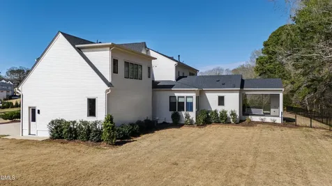 1608 Estate Valley Lane Raleigh NC 27613