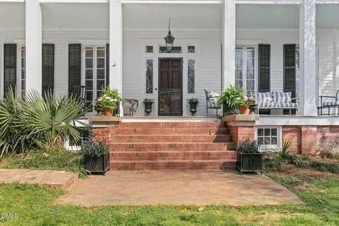 318 N Churton Street Hillsborough NC 27278