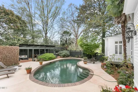 318 N Churton Street Hillsborough NC 27278