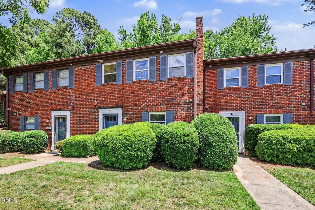 1220 Manassas Court Raleigh NC 27609