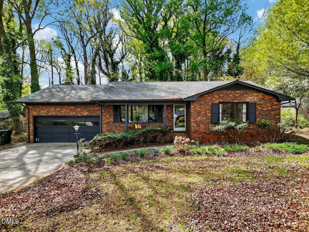 2509 Elderwood Lane Burlington NC 27215
