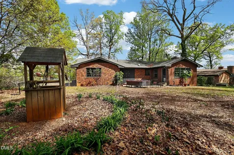 2509 Elderwood Lane Burlington NC 27215