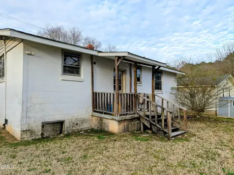 214 E Persimmon Street Youngsville NC 27596