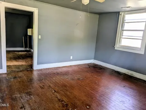 214 E Persimmon Street Youngsville NC 27596