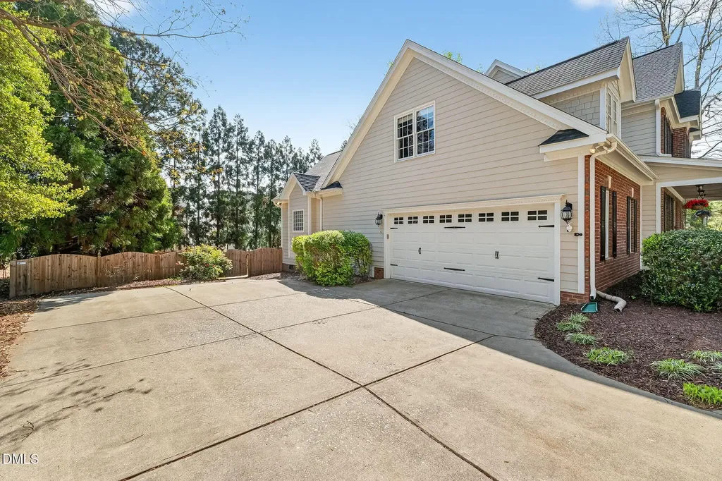 2328 Forestbluff Drive Fuquay Varina NC 27526