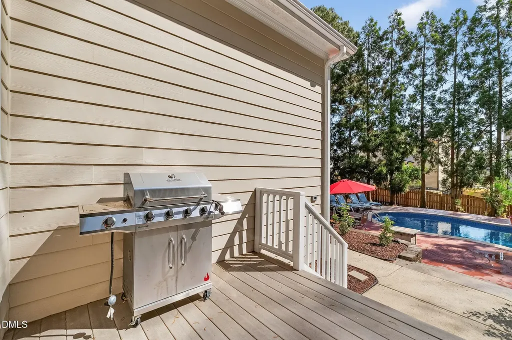 2328 Forestbluff Drive Fuquay Varina NC 27526