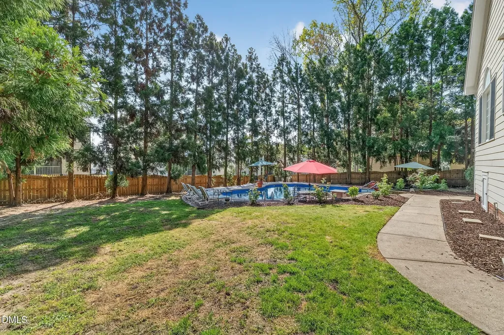 2328 Forestbluff Drive Fuquay Varina NC 27526