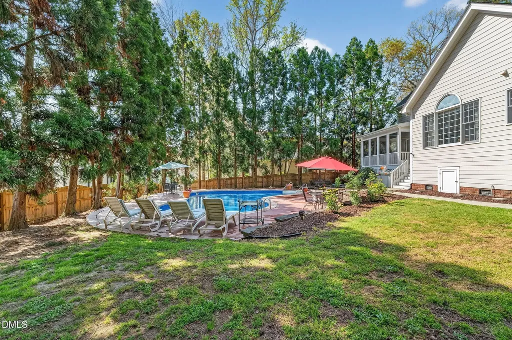 2328 Forestbluff Drive Fuquay Varina NC 27526