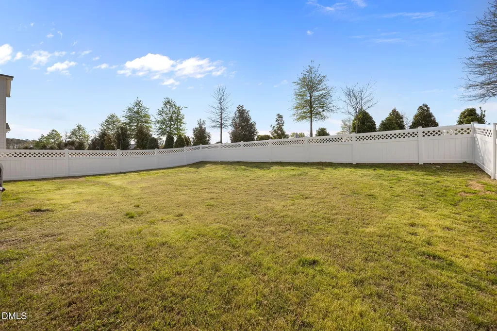 209 Acorn Crossing Road Holly Springs NC 27539