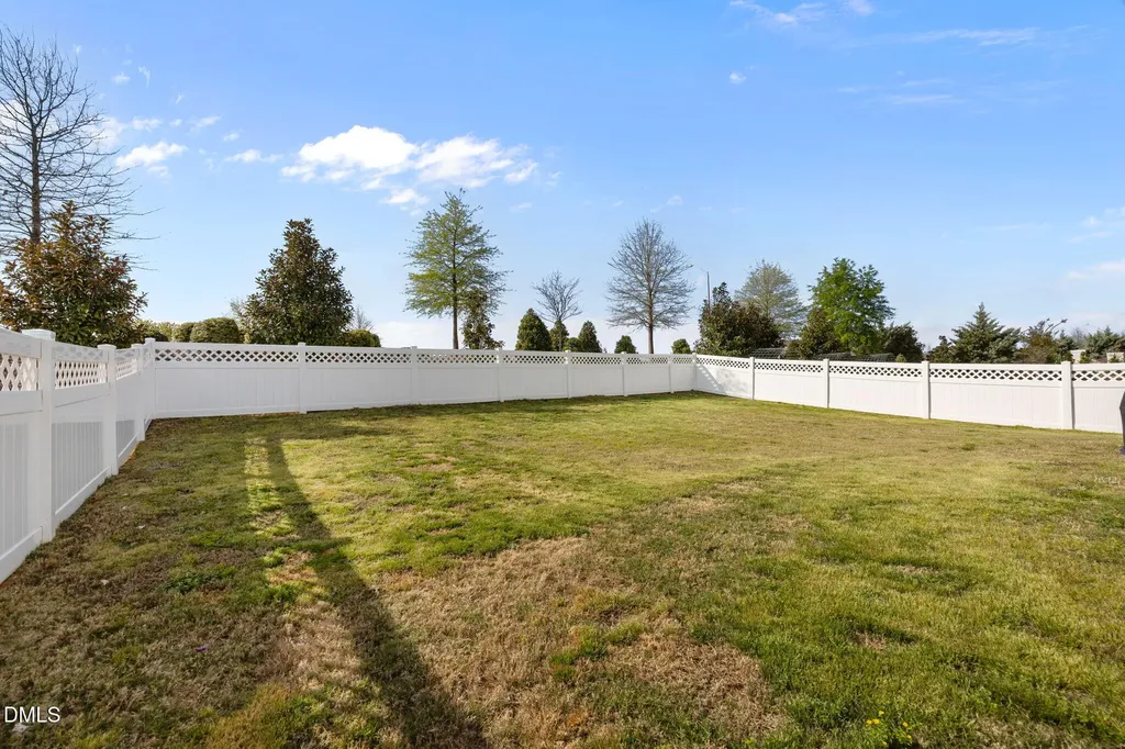 209 Acorn Crossing Road Holly Springs NC 27539