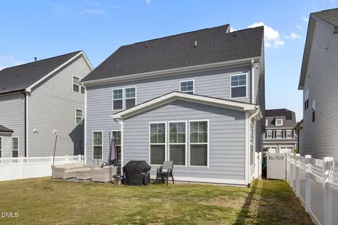 209 Acorn Crossing Road Holly Springs NC 27539