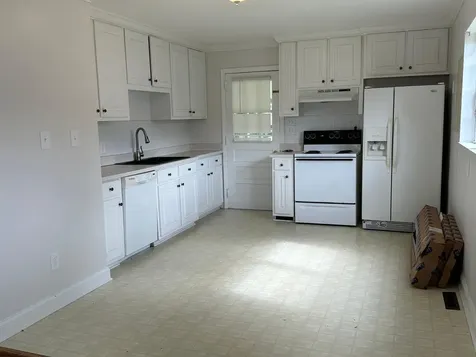 110 White Oak Drive Siler City NC 27344