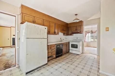 6818 Iron Gate Drive Bahama NC 27503