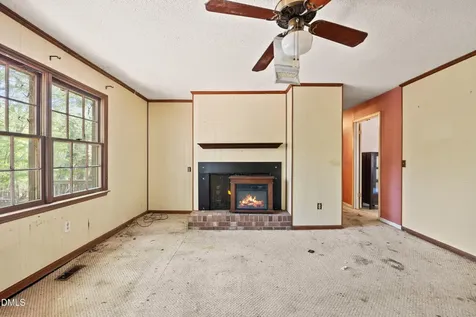 6818 Iron Gate Drive Bahama NC 27503