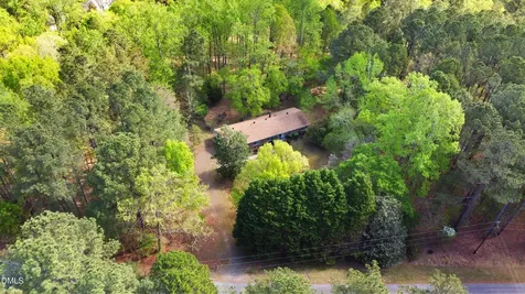 6818 Iron Gate Drive Bahama NC 27503
