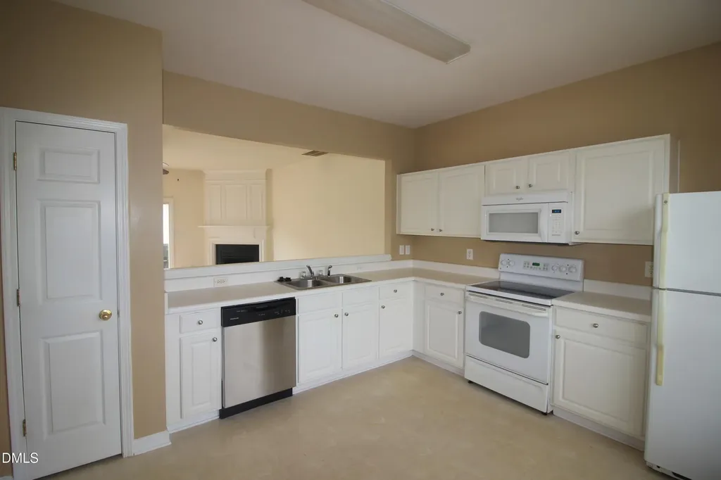 5124 Obion Court Raleigh NC 27616
