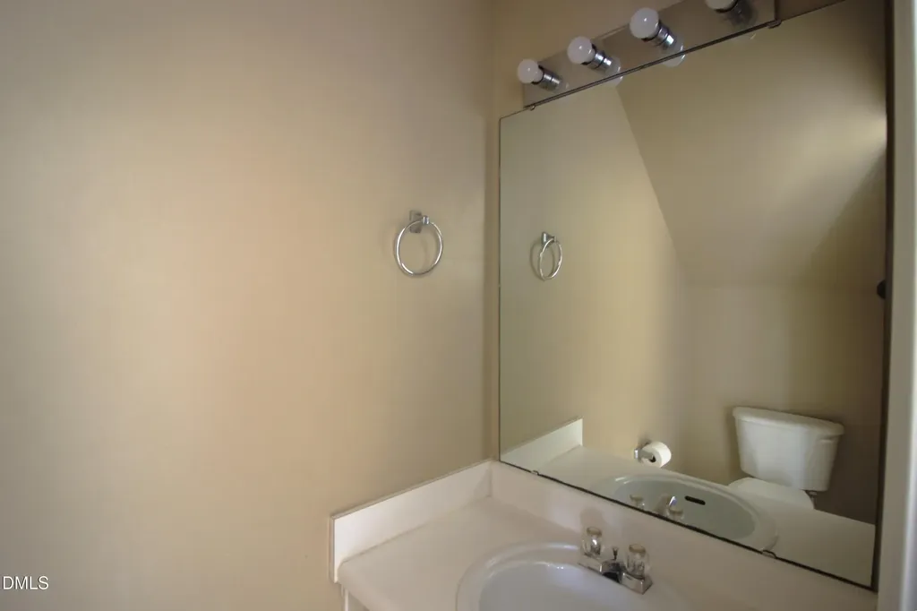 5124 Obion Court Raleigh NC 27616
