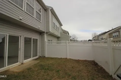 5124 Obion Court Raleigh NC 27616