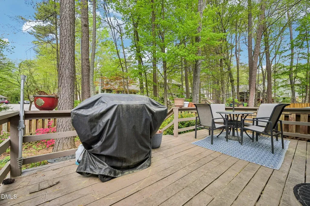 1565 Laureldale Drive Raleigh NC 27609