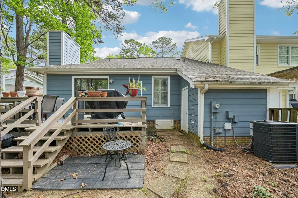 1565 Laureldale Drive Raleigh NC 27609