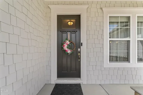 125 Damsire Way Cary NC 27513