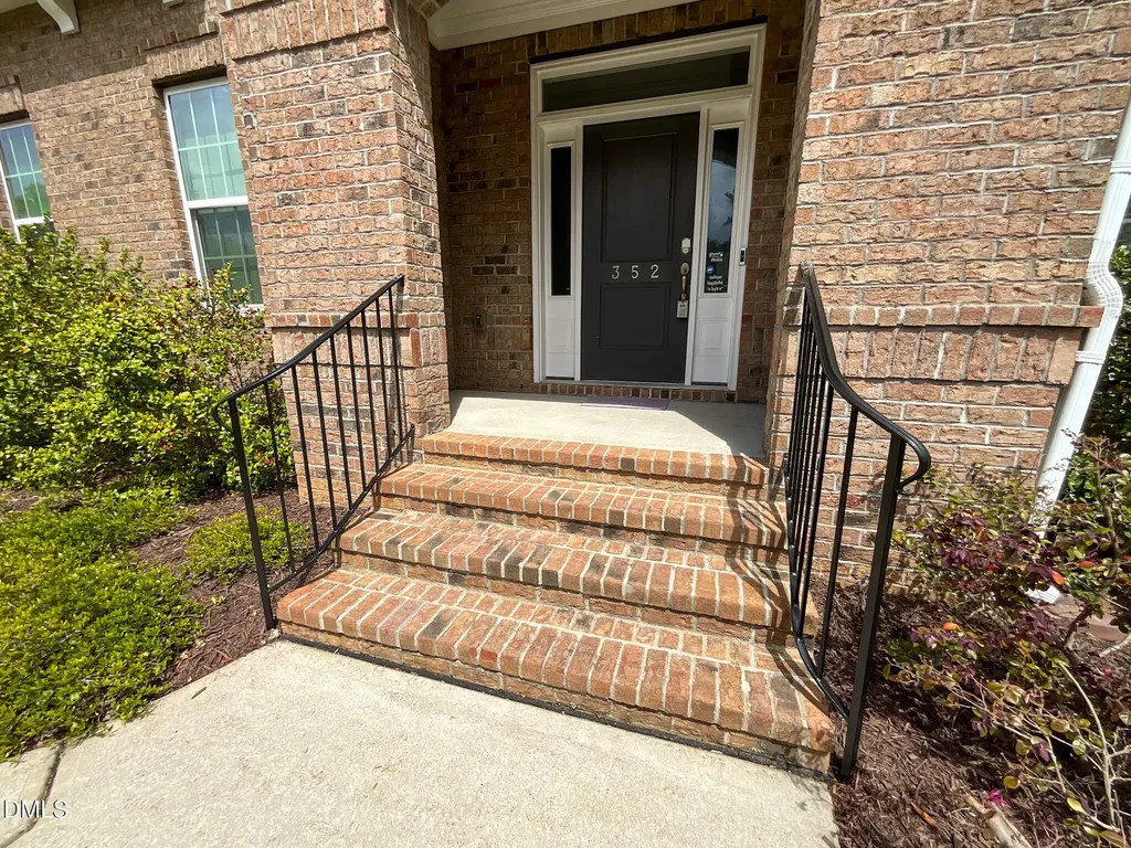 352 Tayside Street Clayton NC 27520
